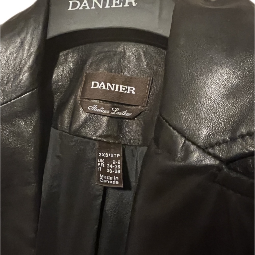 Canadian Made Italian Leather Women's Black Leather Jacket - Picture 3 of 10